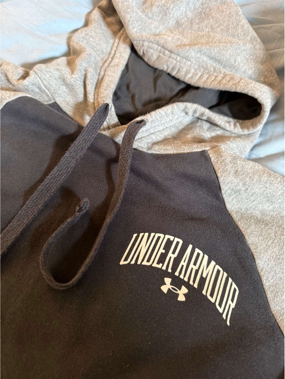Under Armour Black Gray Raglan Hoodie Size Large
